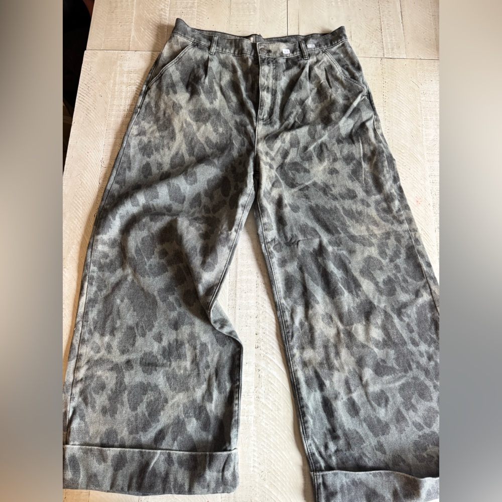 Pilcro Black and Gray Patterned Jeans